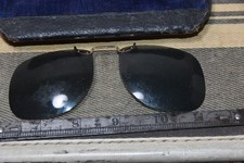 Vintage Cool Ray Polaroid CLIP ON SUNGLASSES Fit Over Lens