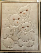 Vtg Prism Designs Candlewick Craft Kit Famiilly Portrait Bears 11"x14" CR47 New
