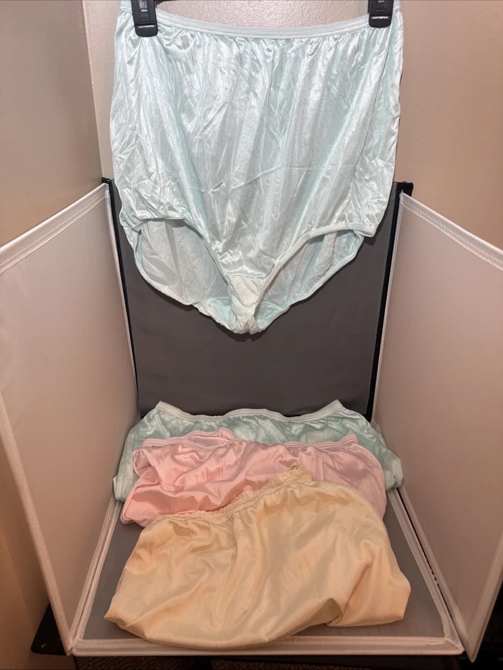 Vintage New 4 Pairs Women’s Cotillion Laura Gayle 100% Nylon  Size 11 USA - Image 2 of 4