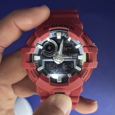 Casio G-Shock 5522 GA700 Red Wristwatch for Men with Black Dial