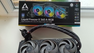 Arctic Liquid Freezer II / 2  - 360 A-RGB All-in-One CPU-Wasserkühler mit A-RGB