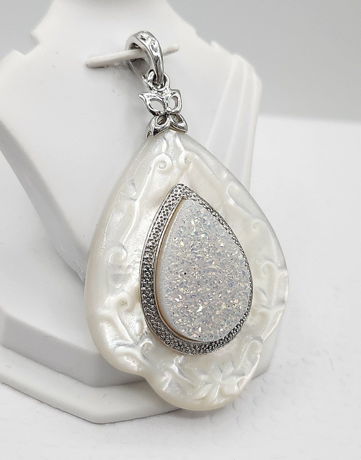 Large EA Designer Signed Sterling Silver Carved M… - image 4