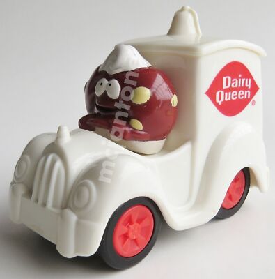 Dairy Queen 1998 TREATS ON WHEELS Dilly Bar Sundae Blizzard Car