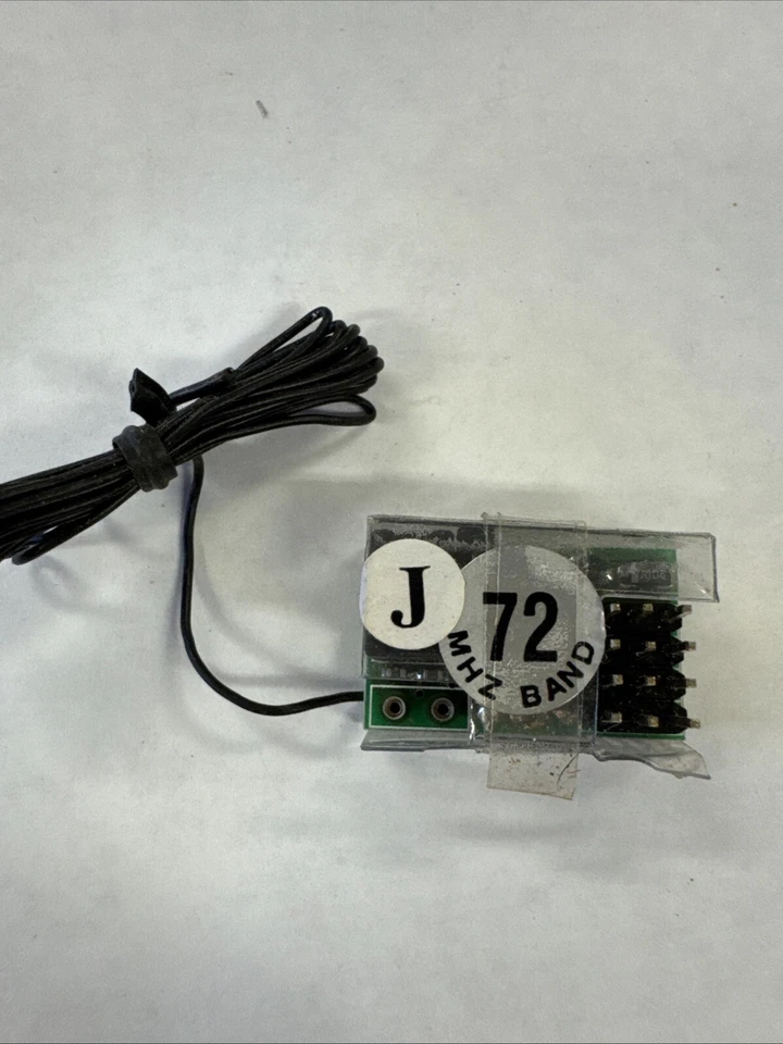 GWS GWR-4P Receiver 4 Channel Pico Type FM Rx Narrow Band 72 Mhz - Image 2 of 2