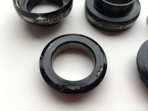 Hope Enduro Headset, 1 1/8” external cups, roller bearings, Retro Anodised black - Picture 15 of 18