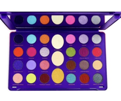MAKEUP REVOLUTION Bratz Limitless große Lidschatten Palette Neu in OVP 