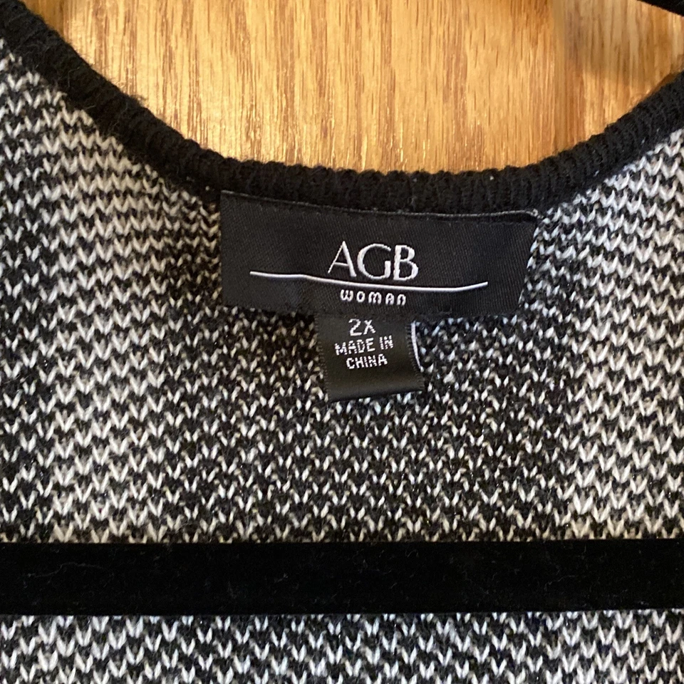 Suéter cárdigan AGB para mujer negro a cuadros manga larga frente abierto talla 2X Foto 3 de 4