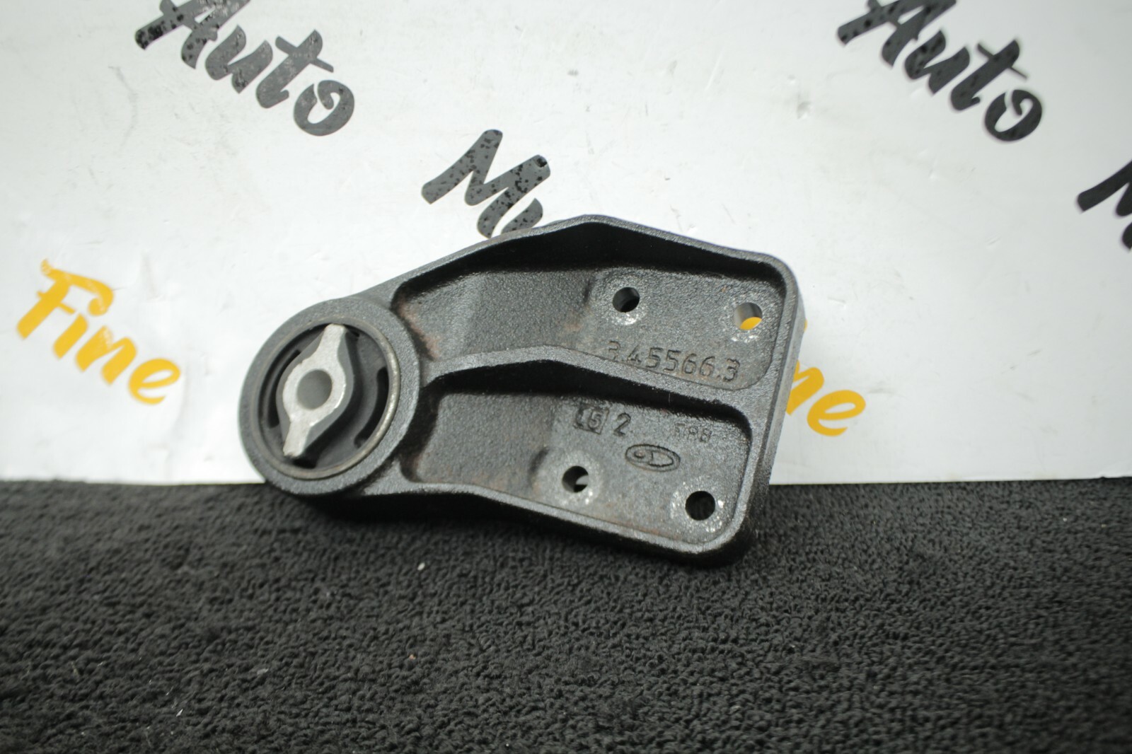 2012 Maserati GranTurismo S Left Driver LH Side Differential Mount Bracket OEM