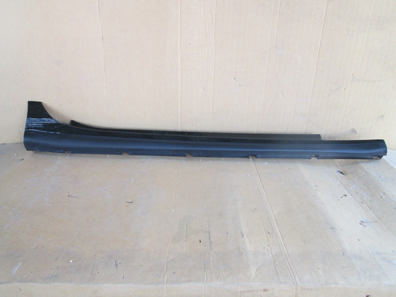 MASERATI GHIBLI 2014-17 - RH Rocker Panel  - PART # 670010791