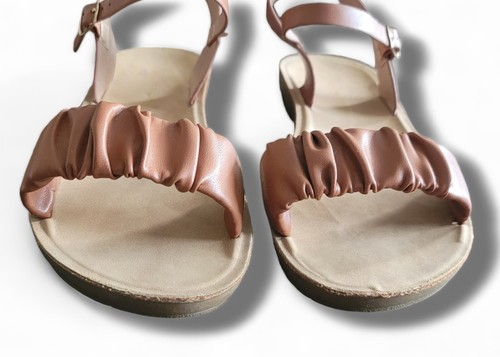 SANDALIA LUCKY BRAND PARA NIÑOS GRACE EN COÑAC - Imagen 3 de 9