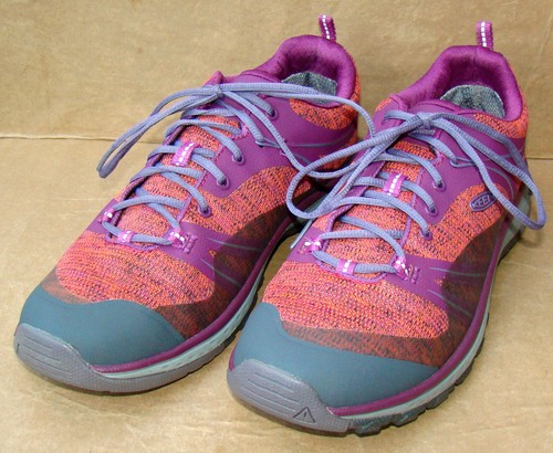 Keen Women's Terradora Waterproof Low Rise Hiking Shoes SZ 9.5, Exceptional