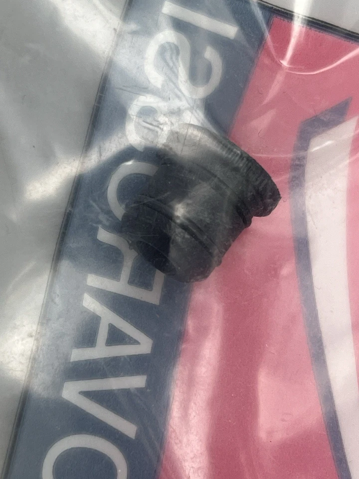 Novarossi Black Oval Hole Reducer Nr. 4 7.25mm Printed Plastic NOVA-244R4 - Bild 3 von 3