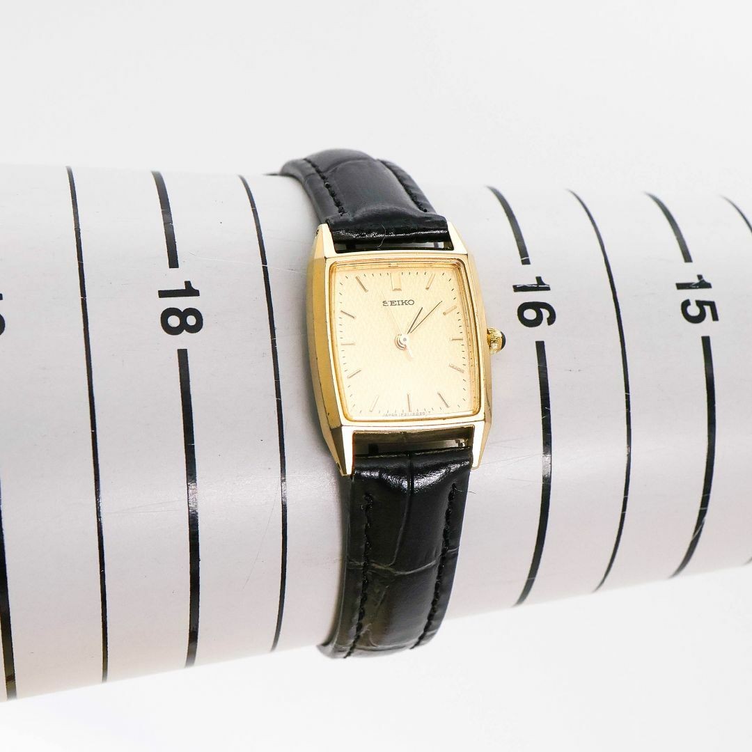 稼働 SEIKO 腕時計 ゴールド スクエア レザー 新品電池 レディース789 稼働 SEIKO 腕時計 ゴールド スクエア レザー 新品電池