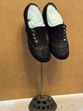 RARE VICTORIAN era LADIES SHOE OLD GENERAL STORE CAST IRON COUNTER DISPLAY STAND