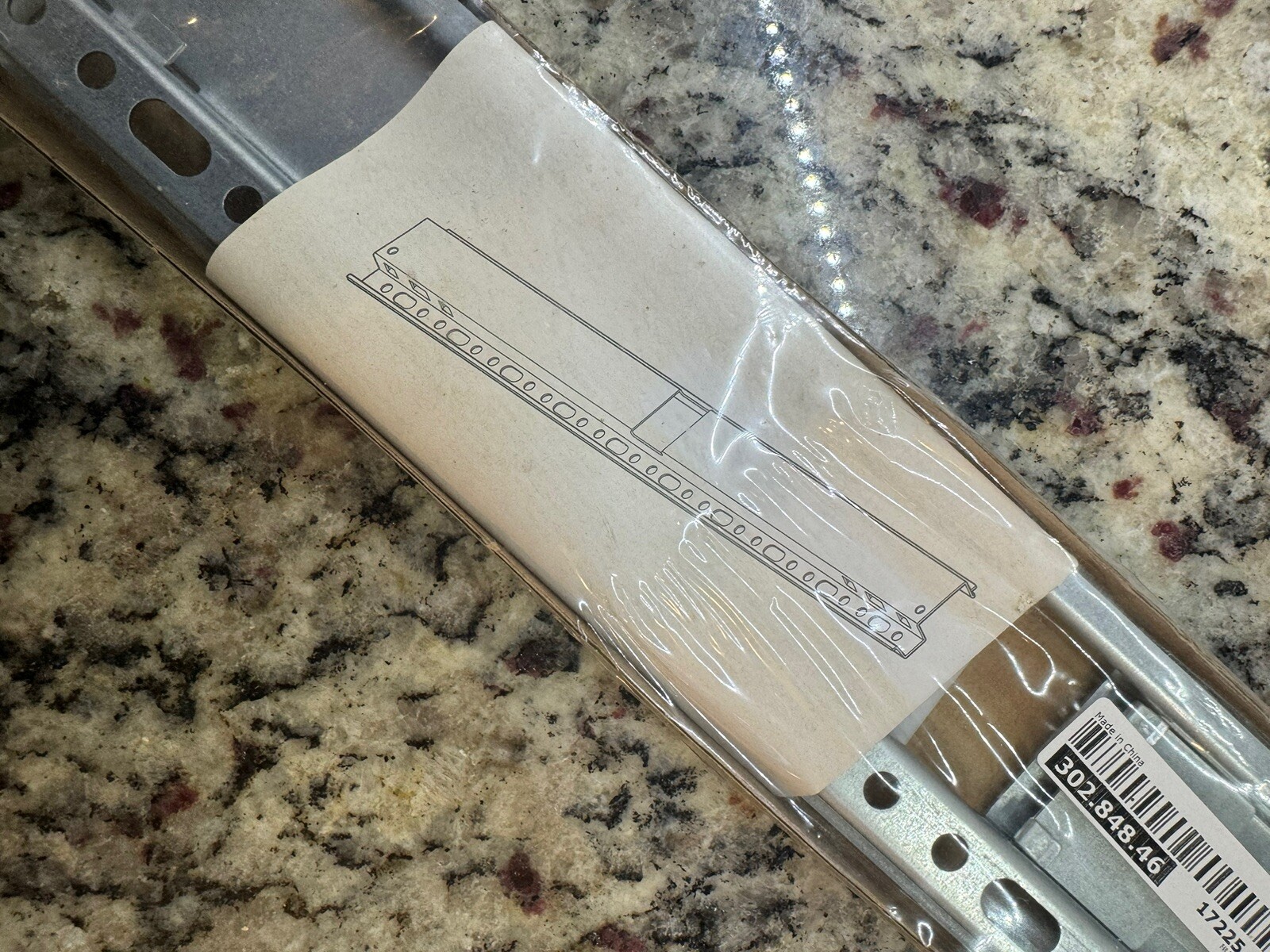 IKEA BESTA SUSPENSION RAIL MOUNT 23 5/8” LONG 302.848.46 sealed new