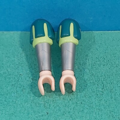 Pièce détacher de personnage bras droit gris playmobil (par 30) ref 1
