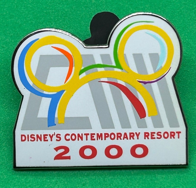 Disney's Contemporary Resort 2000 WDW Cast Members Disney Pin On Card