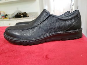 clarks vanek step black