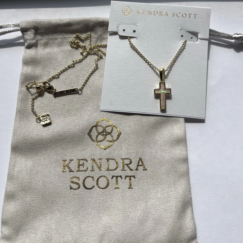 ✨Kendra Scott Cross Gold Pendant Necklace in White Kyocera Opal New ✨🕊️ - Image 2 of 4