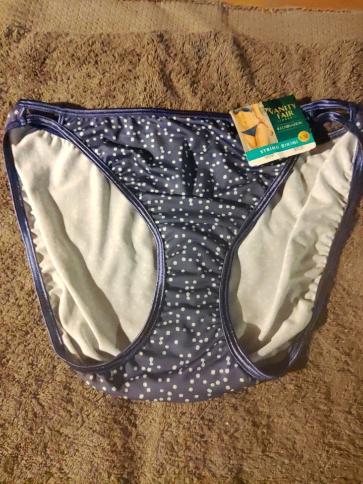 2 pares de bragas de bikini Vanity Fair Illumination String 18108 talla 8 Foto 3 de 3