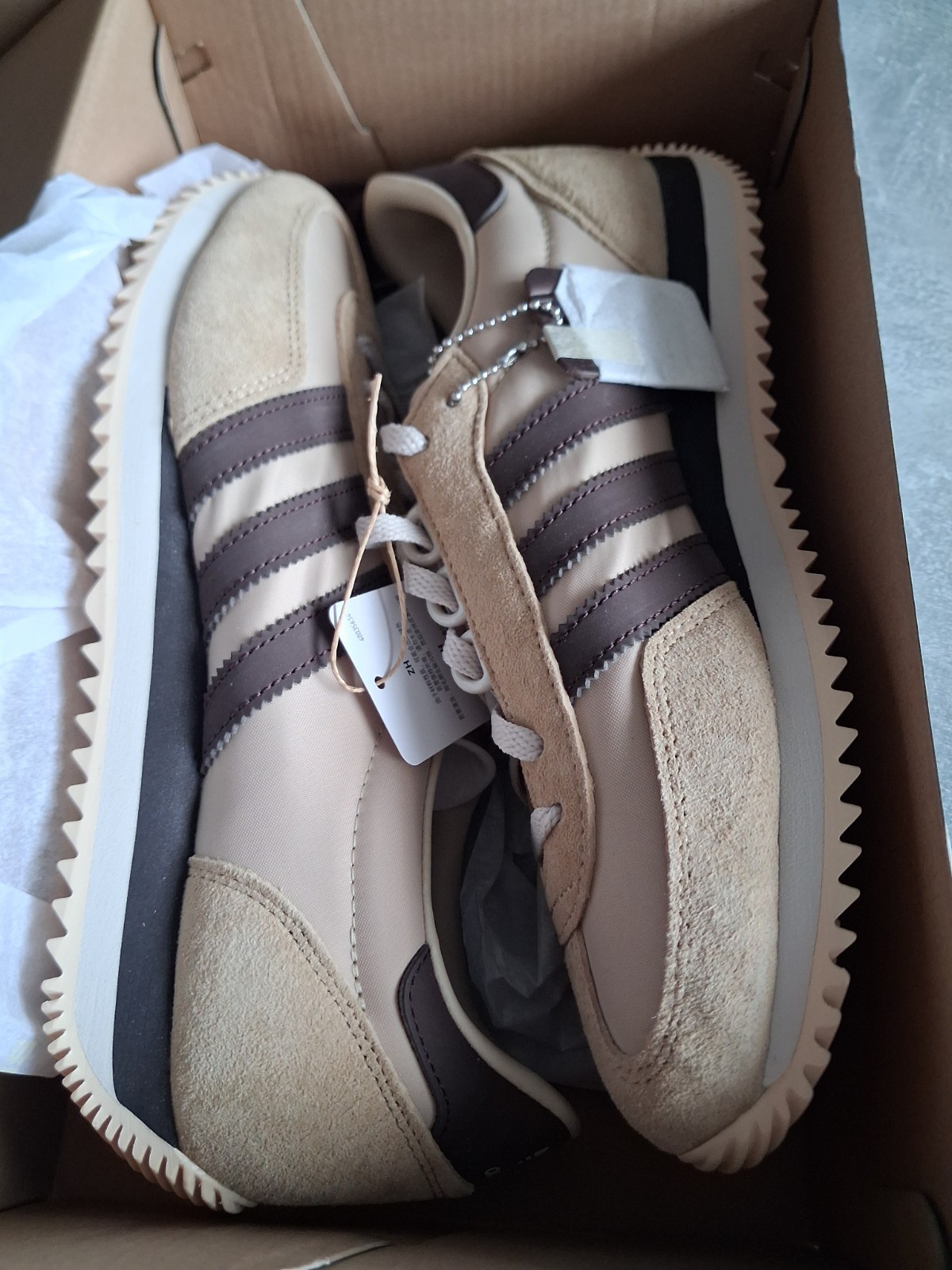 Seller photo, eBay