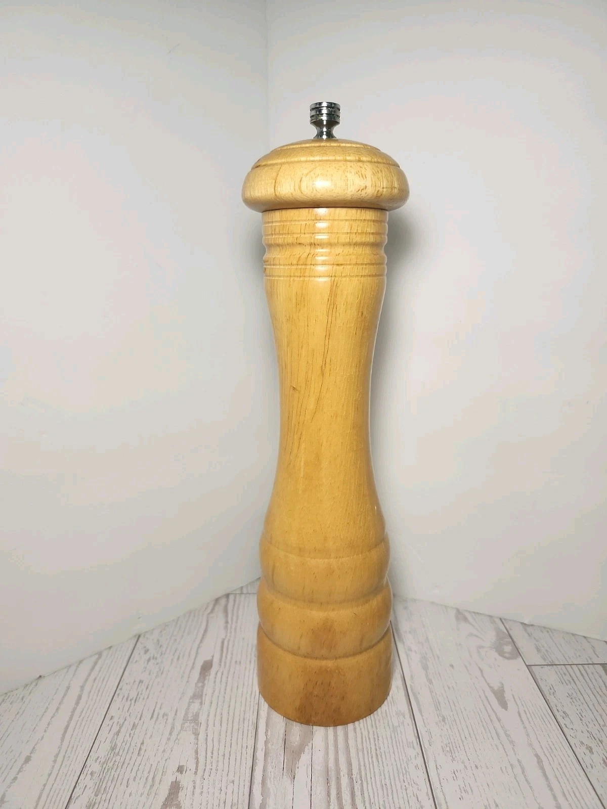 Olde Thompson Pepper Grinder Light Wood 10 1/2" Tall Clean Made in USA -TT