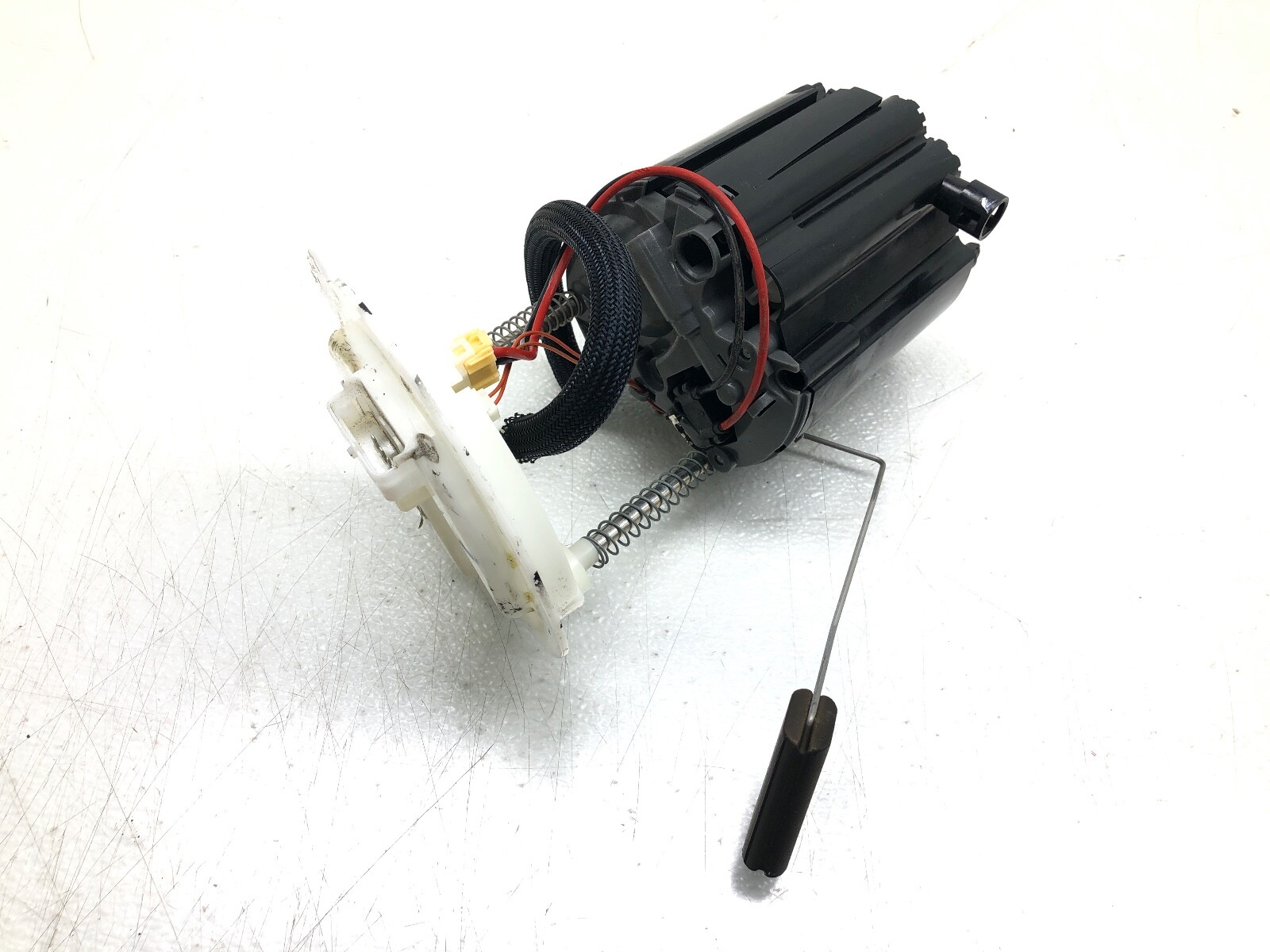 2014-2020 MASERATI QUATTROPORTE FUEL PUMP SENDING UNIT SET X2 OEM.