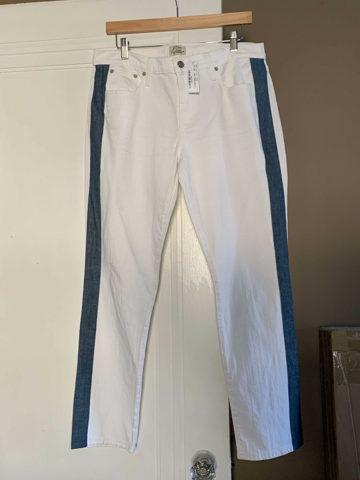 J Crew Slim Broken In Boyfriend Jean sz30 NWT