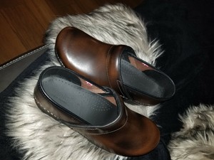 sanita leather clogs