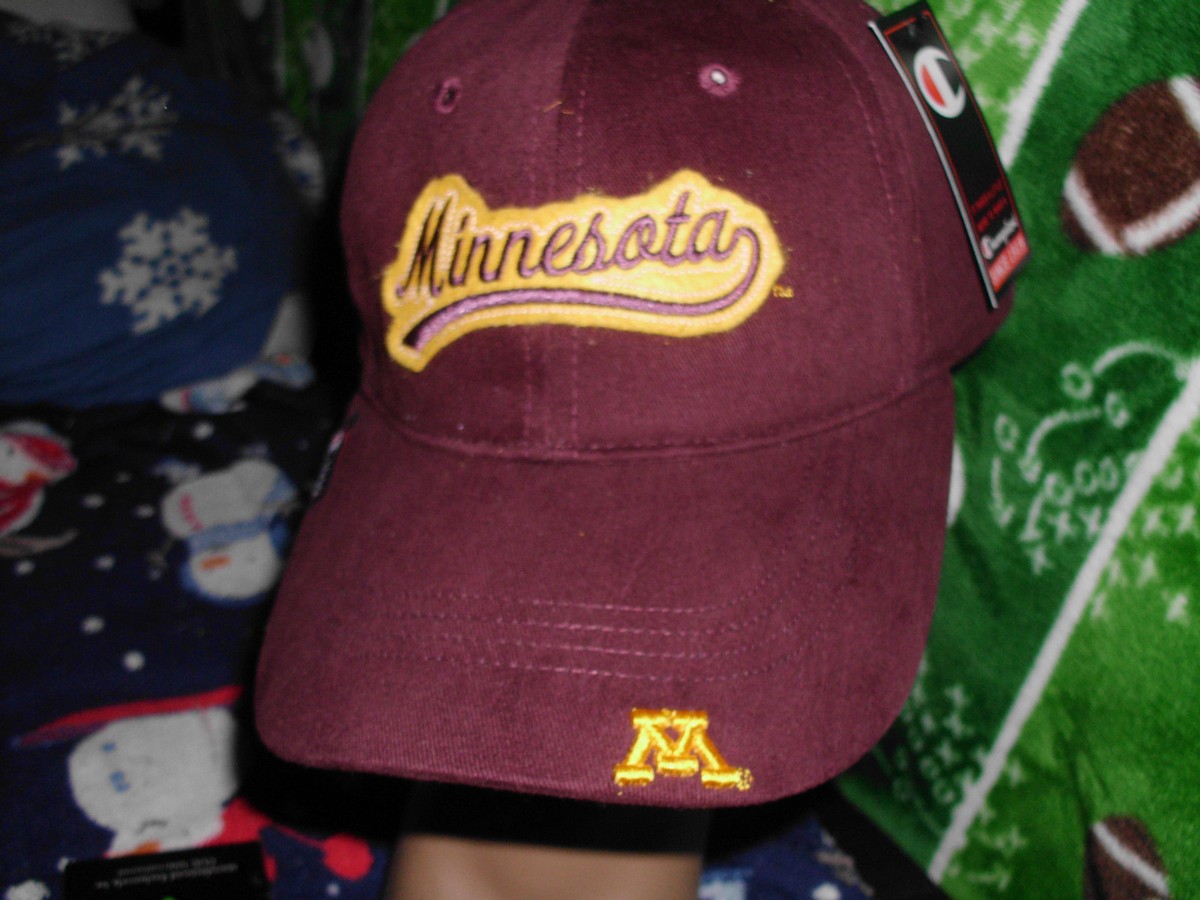 U of Minnesota Golden Gophers Burgundy Embroidered Strapback Cap Hat Vintage 1990s University of Minnesota Golden Gophers Maroon  main image 4