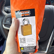 Knaack Brass Rekeyable Keyed Padlock Steel Shackle 3/8in 15-00039 B