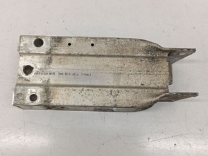 Mercedes-Benz E W212 2011 Rechts Aufpralldämpfer Stoßstange Stoßfänger vorne