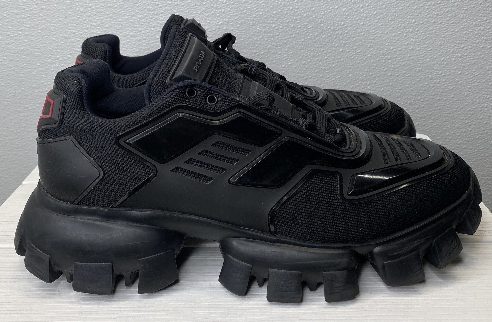 Prada Cloudbust Thunder Knit Sneakers Men US 10.5 Prada Size 10 Black *PREOWNED* thumbnail 2