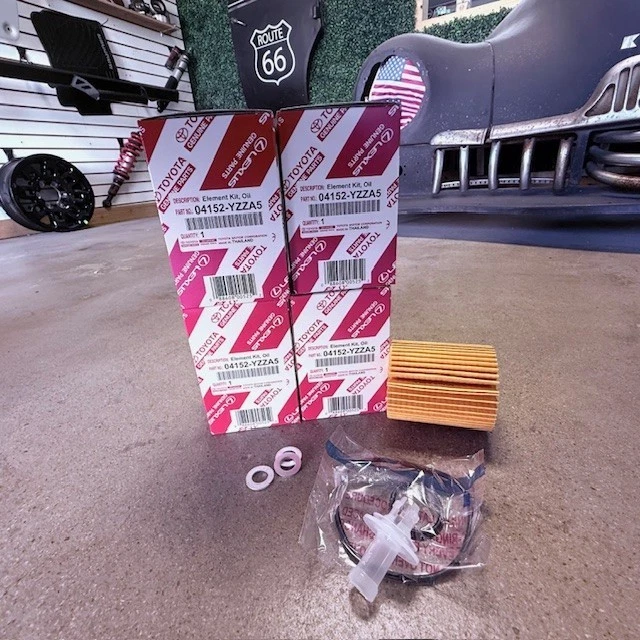 (5) 04152-YZZA1 Genuine Toyota Oil Filters oem w gasket - Image 2 of 4