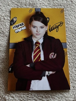 LUCY CHAMBERS als CAT GUTHRIE (WATERLOO ROAD) HANDSIGNIERTE GUSSKARTE