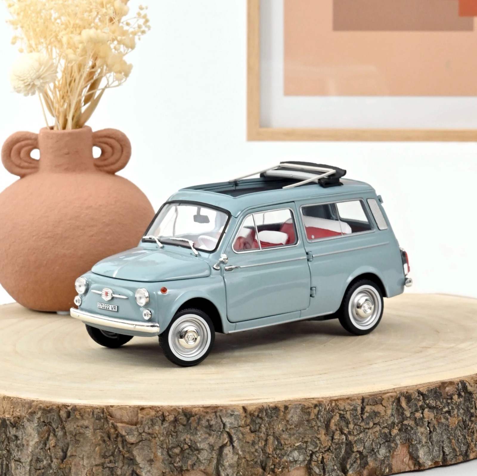 Cadeau collectionneur : Fiat 500 Giardiniera 1968 Norev 1/18 en métal