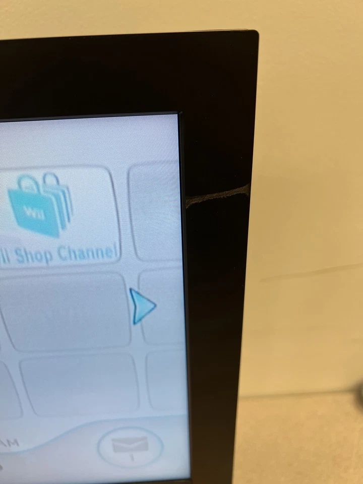 Samsung LT-P1545 S TV Retro Gaming Monitor 15” Flat Screen LCD NO Remote Tested - Image 2 of 4