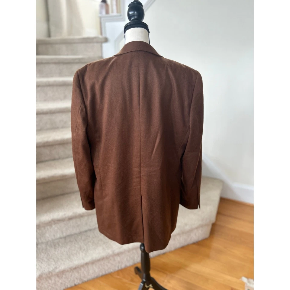 Clubroom Chocolate Brown Cashmere Two Button Blazer 42L - Image 2 of 4