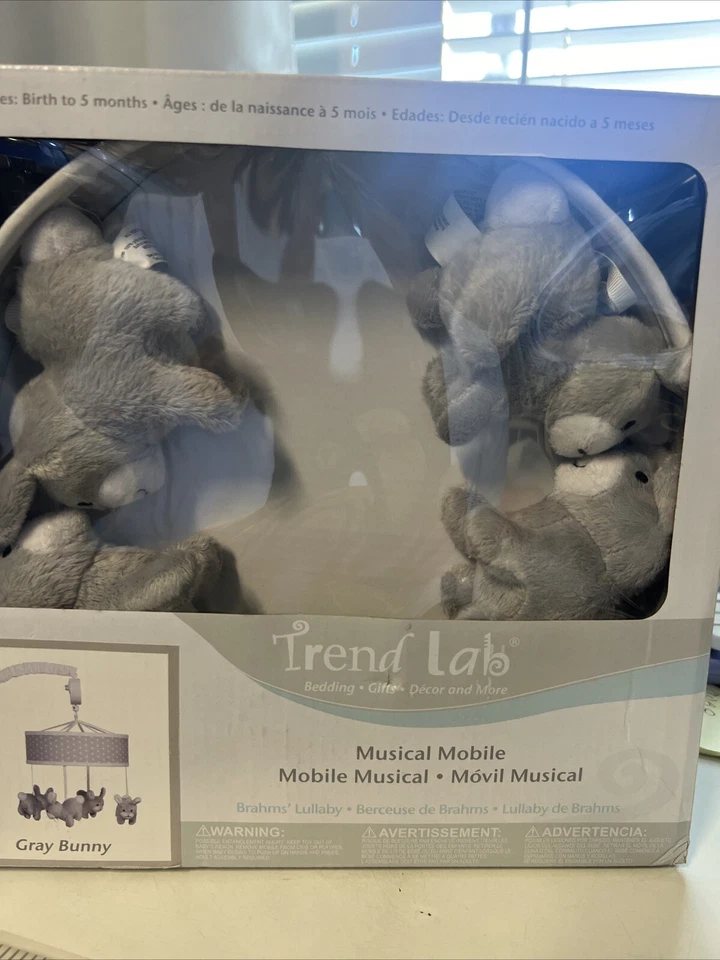 Trend Lab Bunny Cuna Musical Móvil Foto 2 de 4