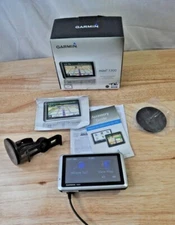 Garmin nuvi 1300 GPS Navigator-Mountable W/ Box & Manual *Pre-Owned*