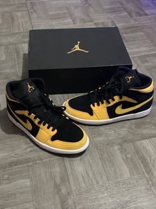 jordan retro 1 mid new love