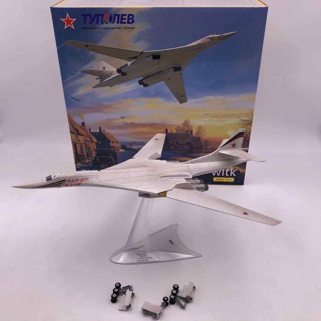 Wltk Russia Tupolev Tu-160 Blackjack #11 Bomber Weathered 1/200