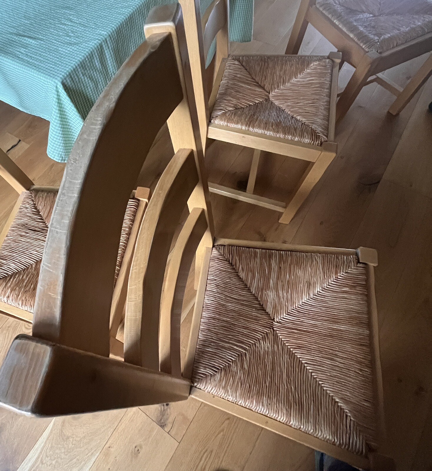 A Set Of 4 Wooden Dining Chairs eBay