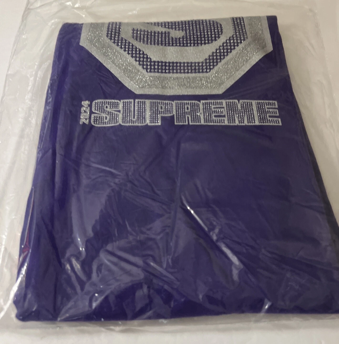 SUPREME BLOCKBUSTER TEE VIOLET TAILLE XL FW24 SEMAINE 8 (100% AUTHENTIQUE (NEUF)