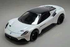 Neumáticos de goma Maserati MC20 Supercar 1/64 modelo diecast pilotos reales - usados en excelente estado