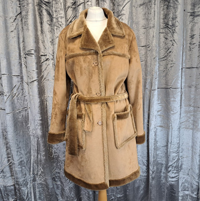 Rocky Mountain Lammfellimitat beige Damen großer knielanger Fell gefütterter Besatz neu