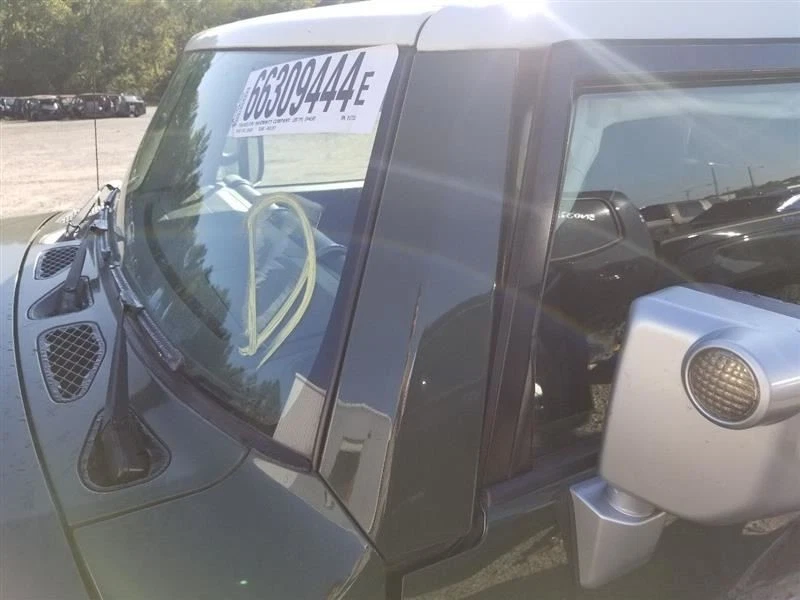 Toyota FJ Cruiser 2012 parabrisas exterior moldeado conductor izquierdo verde 12  Foto 2 de 4