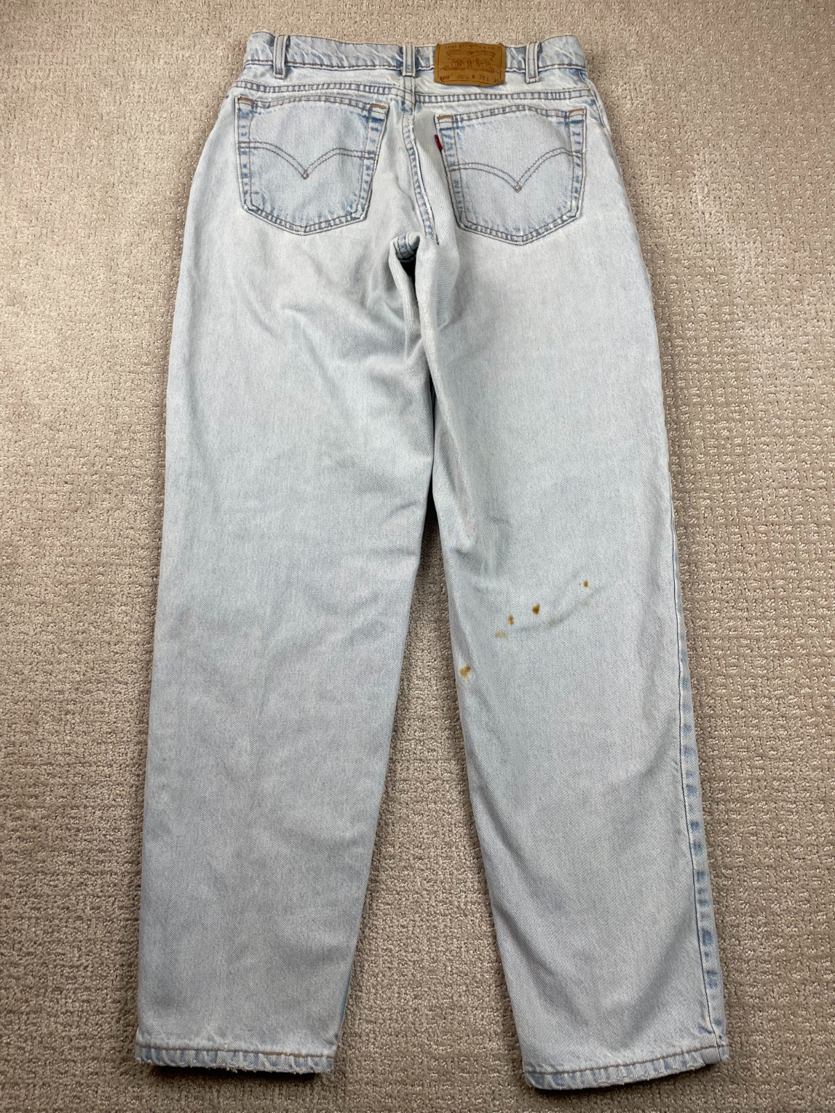 Vintage Levis 560 Jeans Fits Mens 30x31 Light Wash Denim Loose Fit Tapered USA