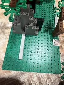 Vintage LEGO Castle 6076 Dark Dragon's Den Incomplete Set Dragon Masters Good