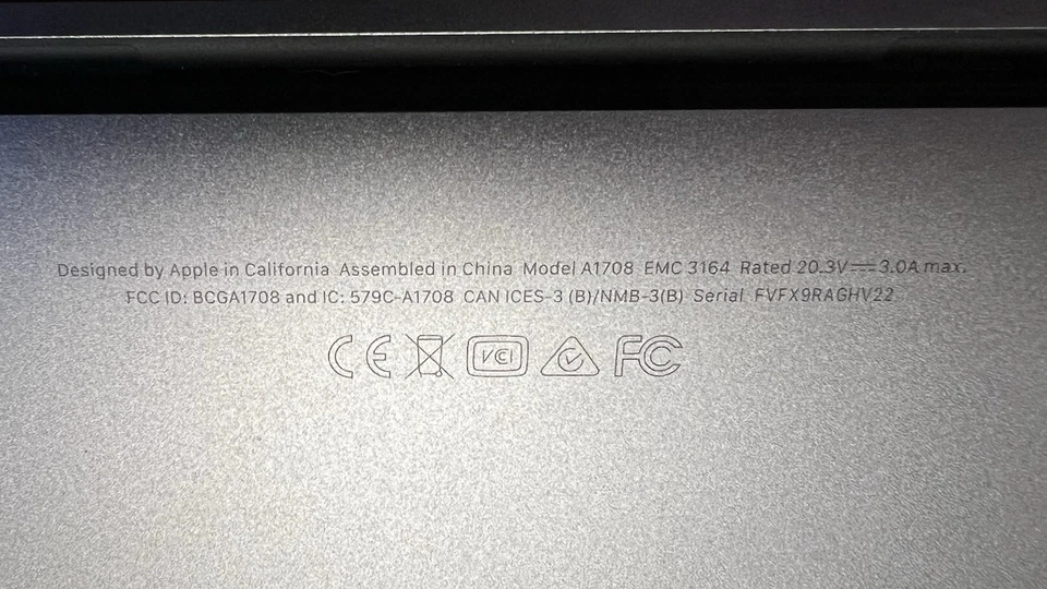 Apple MacBook Pro A1708 13" 2017 Core i5-7360U 2,3 GHz 8 GB RAM 128 GB SSD Ventura Foto 2 de 4